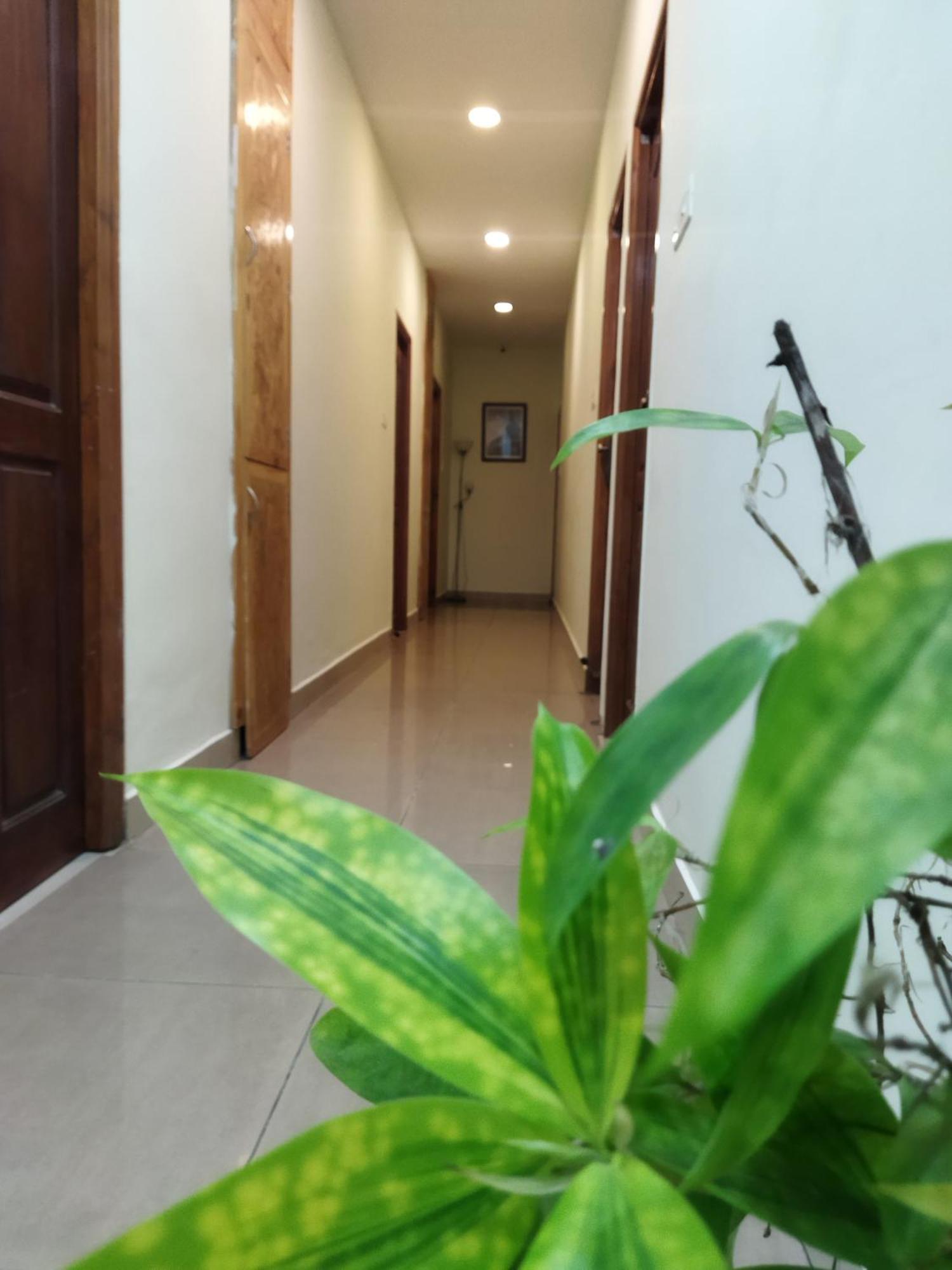 Chaplin Hotel Пондичерри Экстерьер фото