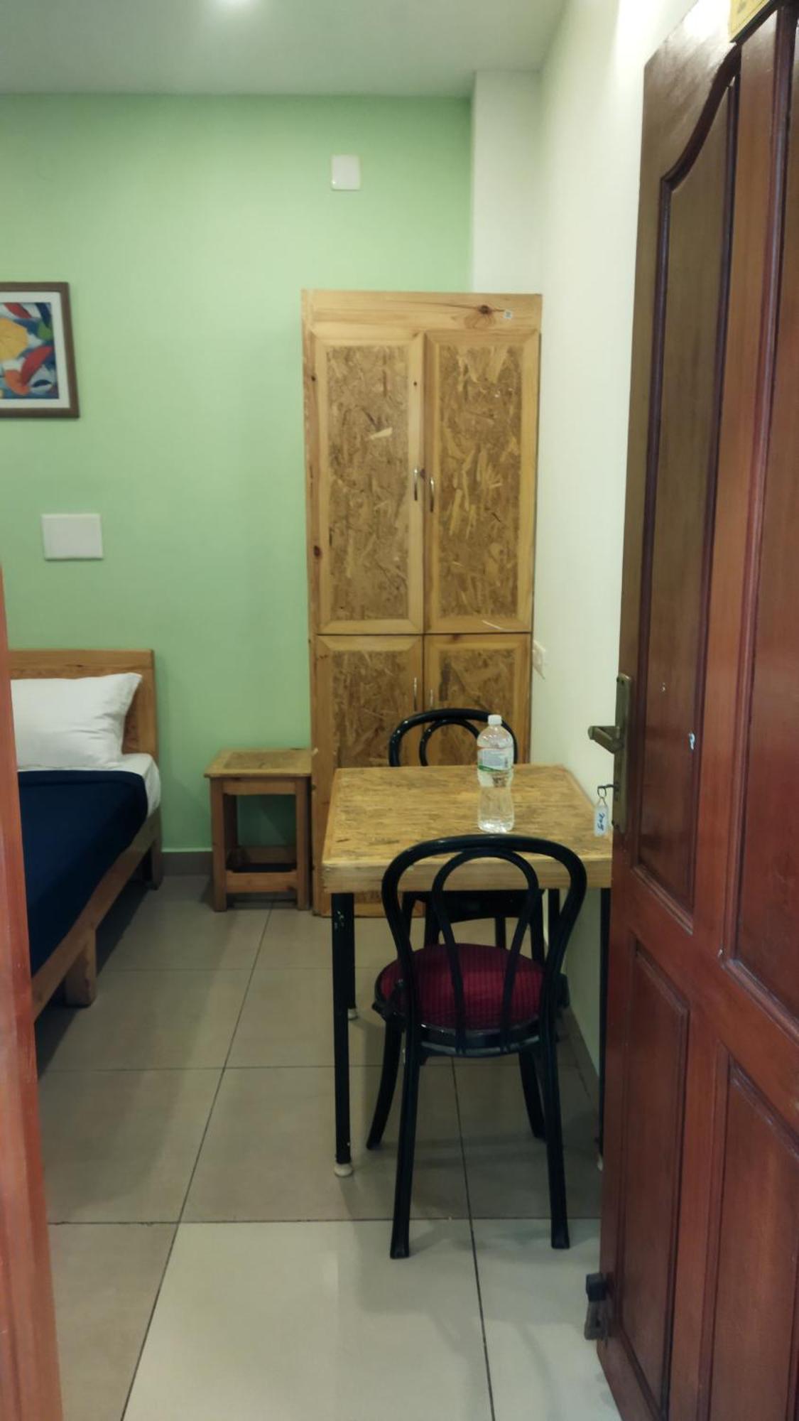 Chaplin Hotel Пондичерри Экстерьер фото