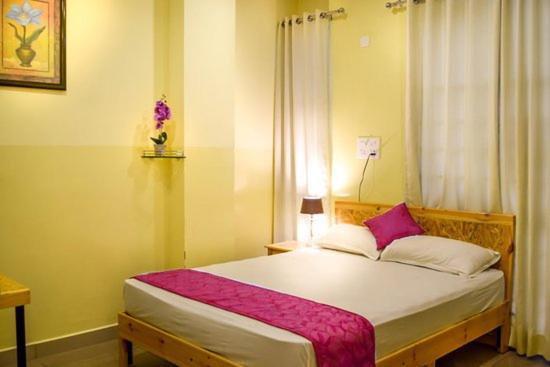 Chaplin Hotel Пондичерри Экстерьер фото