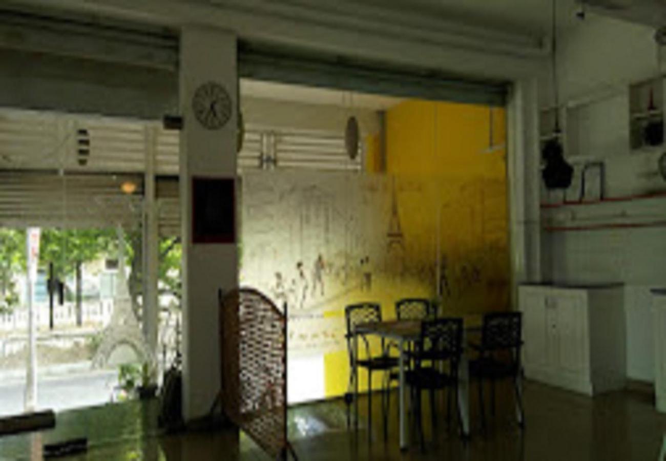 Chaplin Hotel Пондичерри Экстерьер фото